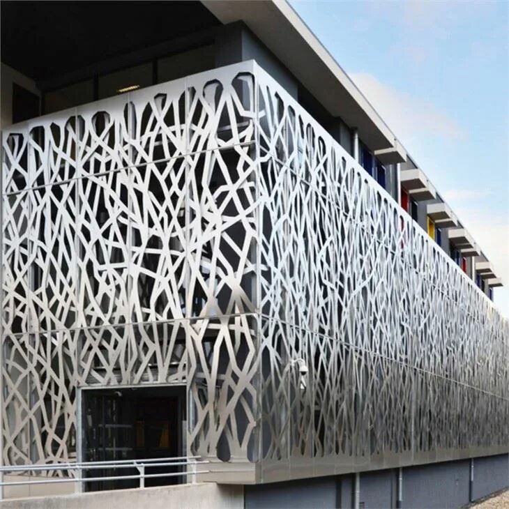 перфорированные панели для фасада. уличная лазерная система laser light. лазерная резка на фасаде. лазерный звездный проектор outdoor laser light. проектор leomax "звёздный дождь".