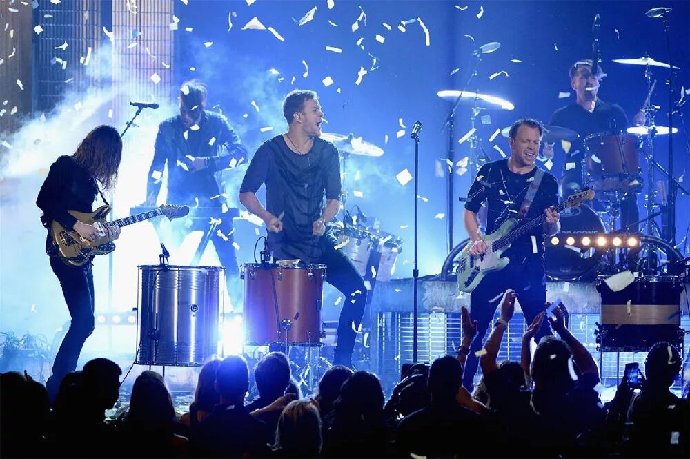 Выступит со своей группой. Выступит со своей группой. Кавер группа лакинск. Группа «на-на» на сцене 2021. Кавер-группа меркьюри.