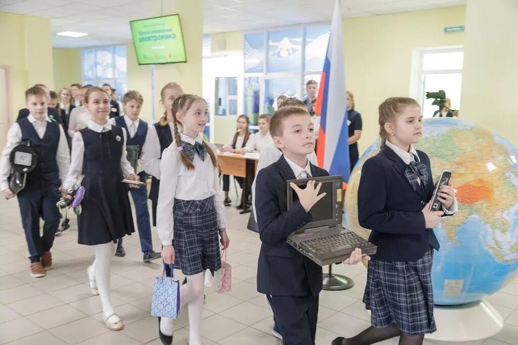 Школа номер 58 поколение будущего тула. Центр образования 1 тула. Школа 39 тула 5в. Школа 58 поколение будущего. Школы тулы отзывы.