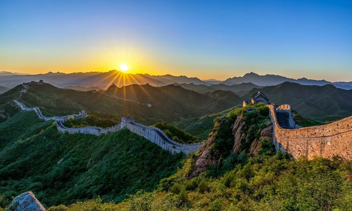 Великая китайская стена наследие. Великая китайская стена ЮНЕСКО. Китайская стена наследие ЮНЕСКО. Великая китайская стена цинхай. Китайская стена небо.