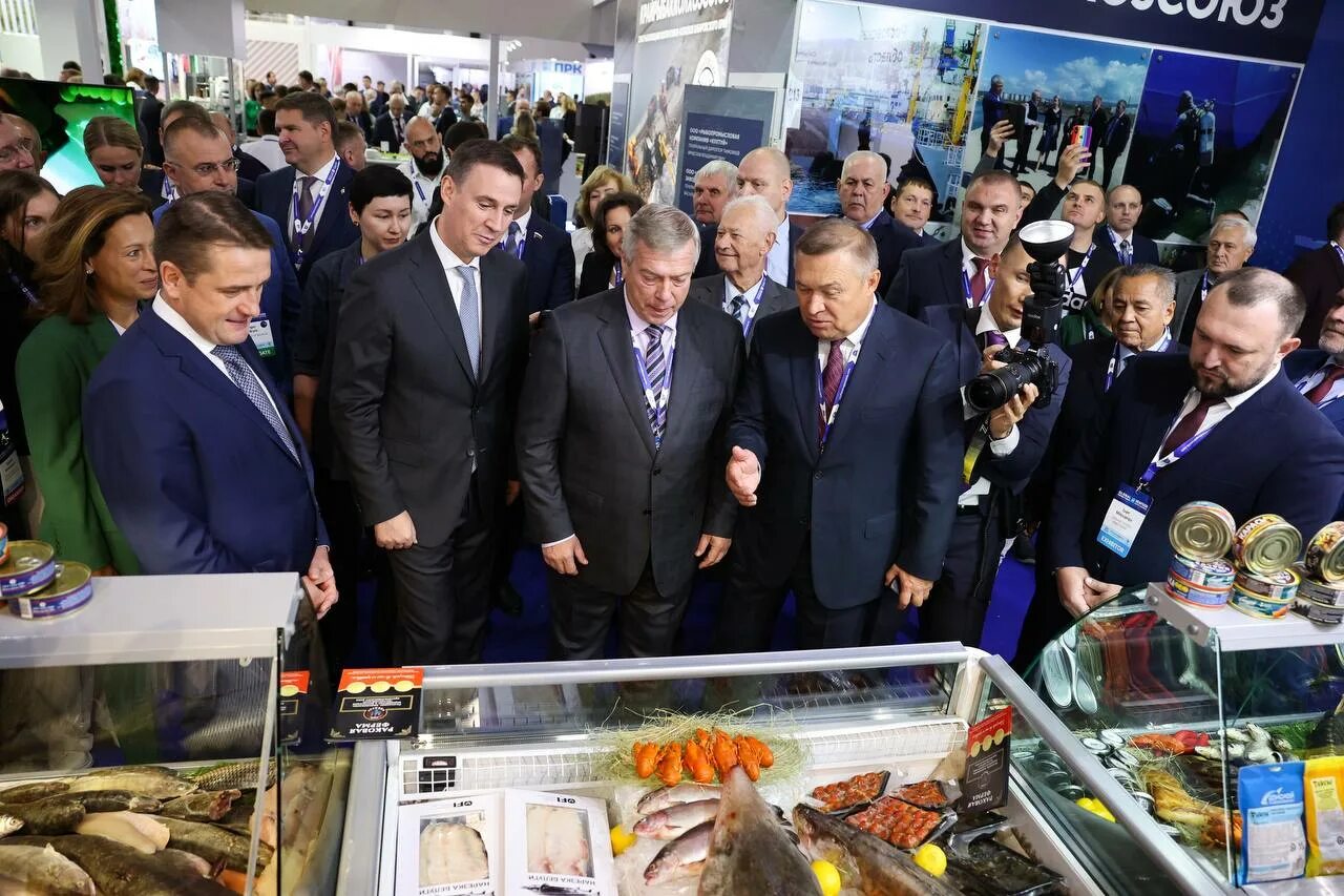 Выставка форум спб. Выставка Seafood Санкт Петербург 2022. Санкт Петербург рыбный завод 2022. V Международный рыбопромышленный форум 2022. Рыбная выставка.