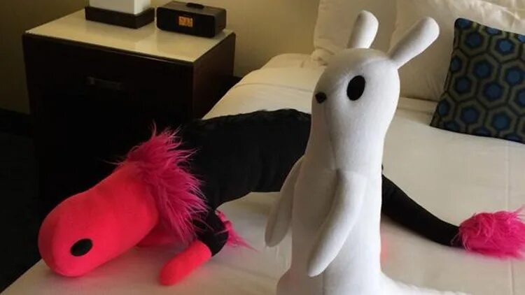 Рейне игрушки. Рейне игрушки. Rain world slugcat. Slugcat plush. Rain world slugcat plush.