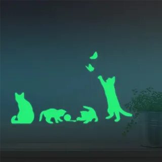 Кошка светящаяся в темноте