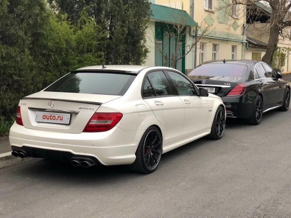 3 amg. 3. 3. мерседес 204 амг белый. Mercedes benz w204 amg.