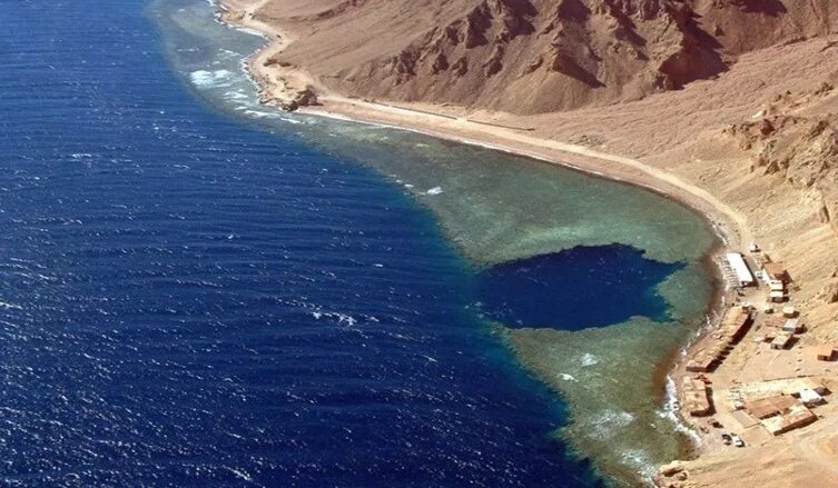 Голубая лагуна египет дахаб. Барбара блю холл дахаб. Голубая дыра дахаб. Голубая дыра красное. Голубая дыра шарм-эль-шейх дахаб.
