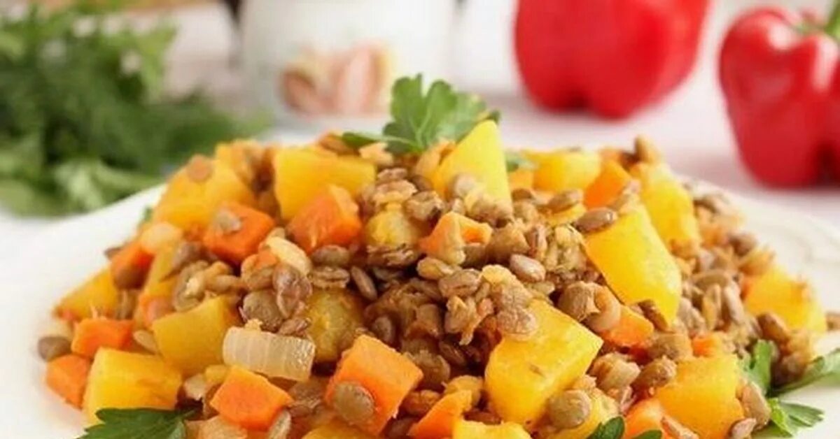 Чечевично тыквенный суп. Тыква кинза чечевица. Чечевица с тыквой. Чечевичное ризотто. Чечевица с тыквой и томатом.