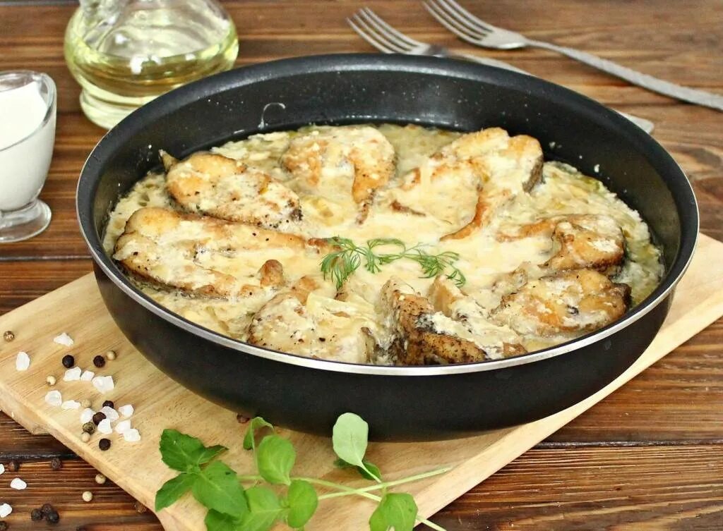 Рыбка со сметаной