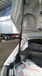 Газовые упоры на газель
