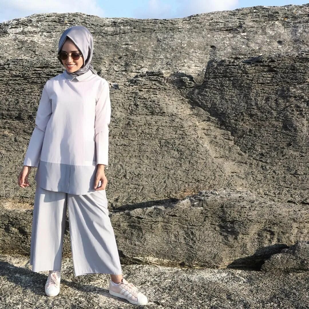Hijab style 2022 костюм брючный. Соха мохамед таха. Мусульманские брючные костюмы. Hijab style 2022 костюм брючный. Мусульманские брючные костюмы.