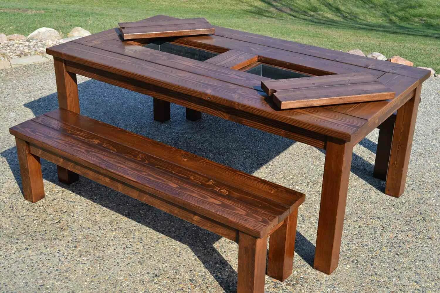 Уличный стол своими руками из дерева. Стол уличный деревянный. Стол для дачи. Уличный стол из дерева. Дачный стол из дерева.