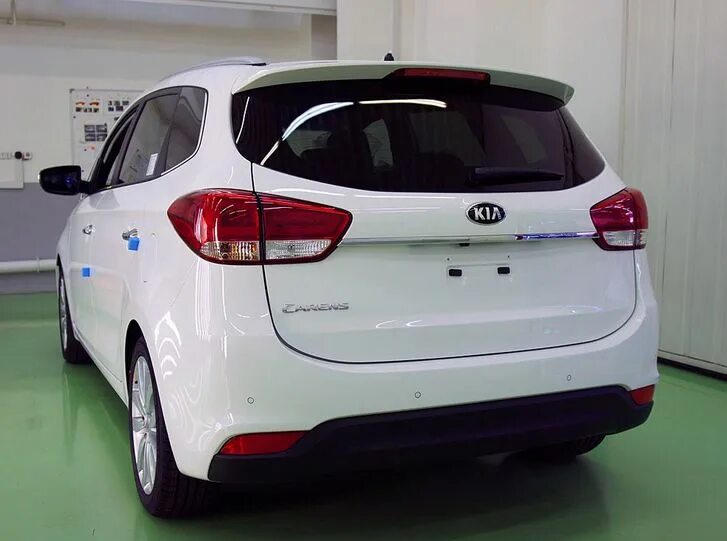 Киа казахстан купить новый. Kia Carens 2022. Киа 5 местная. Кия Казахстан. Сборка Киа в Казахстане.