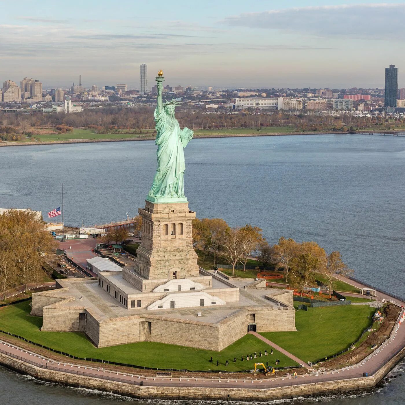 Страна где статуя свободы. Статуя свободы Нью-Йорк. Статуя свободы Нью-Йорк 1912. Статуя свободы Нью-Йорк Маяк. Статуя свободы Нью-Йорк 1886.