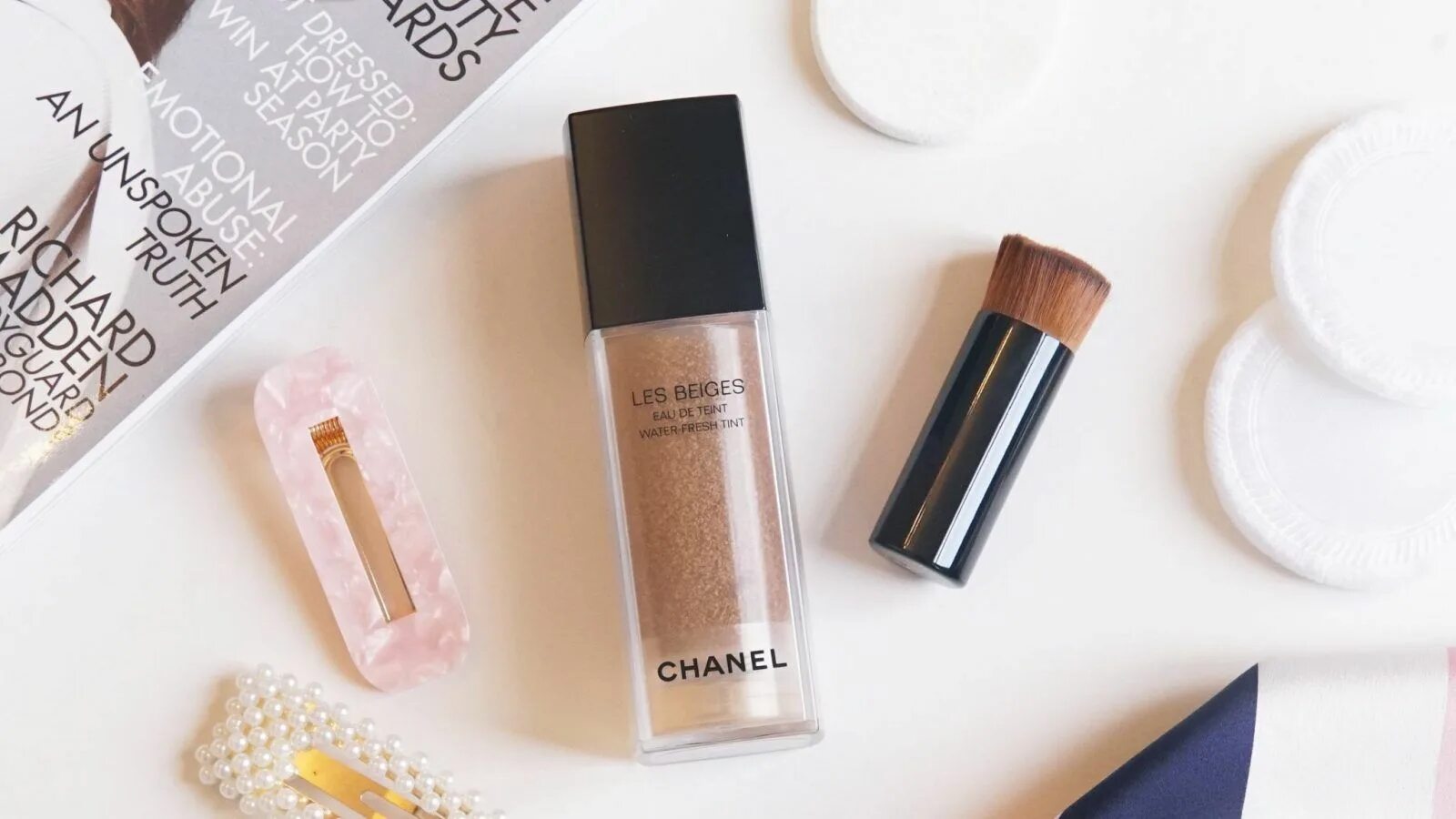 Флюид тинт шанель. Chanel les beiges тональный тинт. chanel les beiges тональный флюид тинт. chanel water tint. chanel les beiges кушон свотчи.