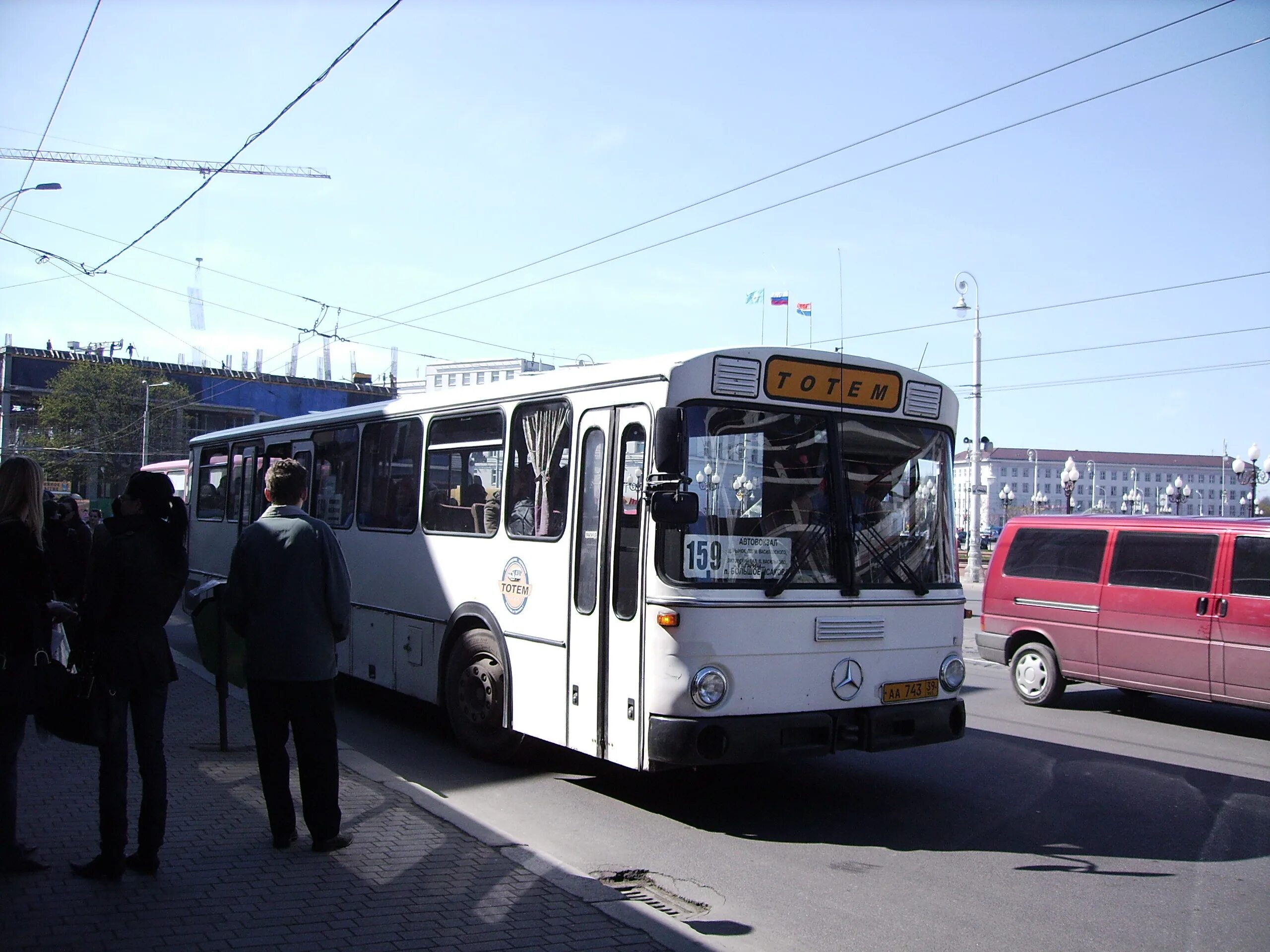 Зеленоградск остановка автобуса. Автобус. Автобусы Калининград. Калининградский автобус. Общественный транспорт Калининграда.