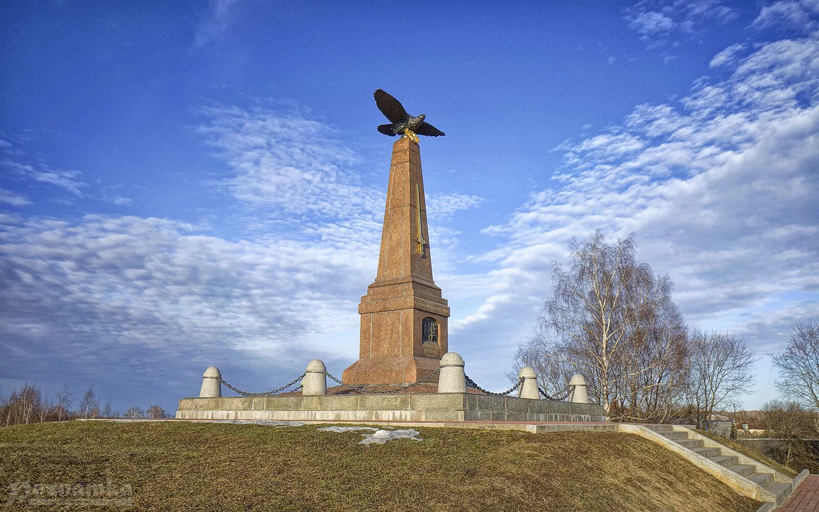 Стелла на бородинском поле. Деревня кутузова. Ставка кутузова ставка наполеона. Памятник на бородинском поле. Мемориал бородинское поле.