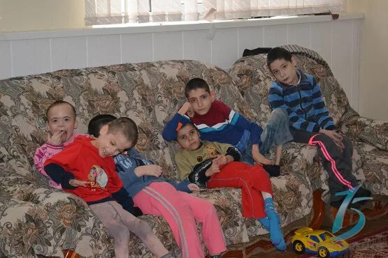 Школа интернат коррекционная дети. Гбоу школа интернат дети сироты. Школа интернат якутск. Школа интернат фото. Республиканская специальная общеобразовательная школа для детей.