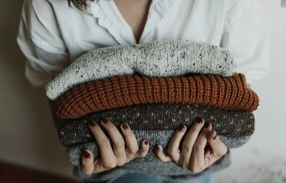 Прячь вещи. Прячь вещи. Бардак в шкафу. Лайфхак на пляже. Примерка платья.