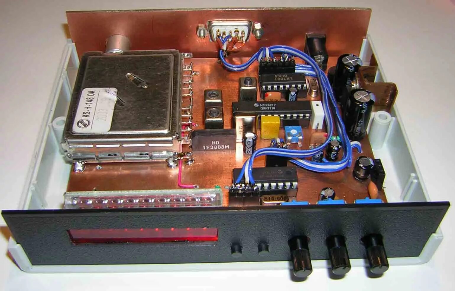 автоматика для аквариума на atmega 8. приёмник из тюнера автомагнитолы sony. широкополосный цифровой приемник схема.