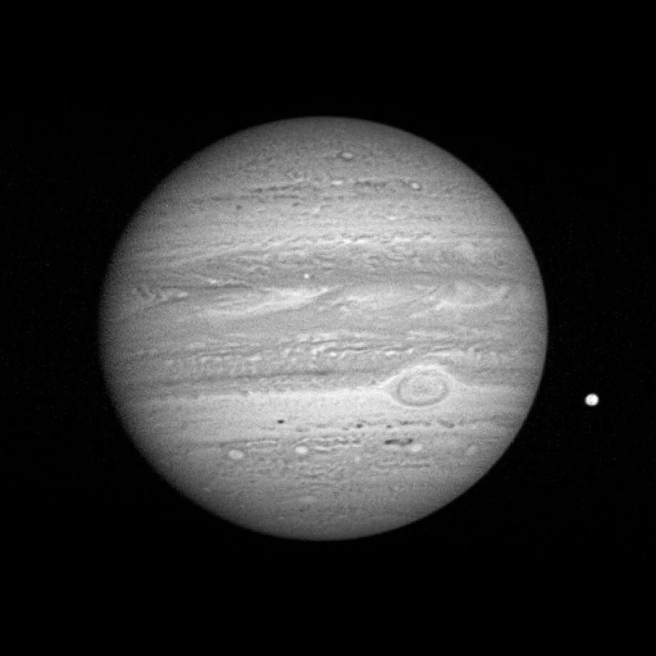 Планеты Юпитер и Плутон. Уран Планета. Юпитер черно белый. Белая Планета. Черный нептун