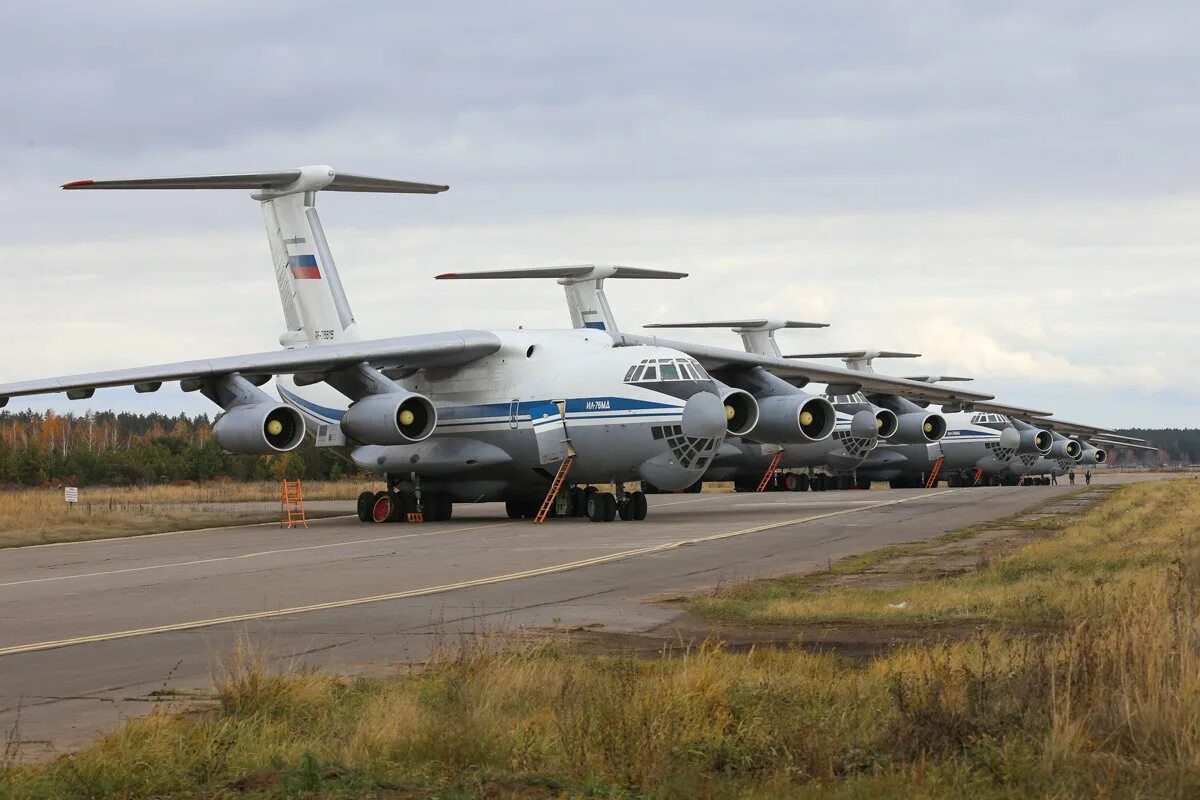 Ил-76 военно-транспортный самолёт. Ил 76 ВТА. Ил-76 ВТА России. Военно транспортная Авиация России ил 76. Ил76 иваново списки