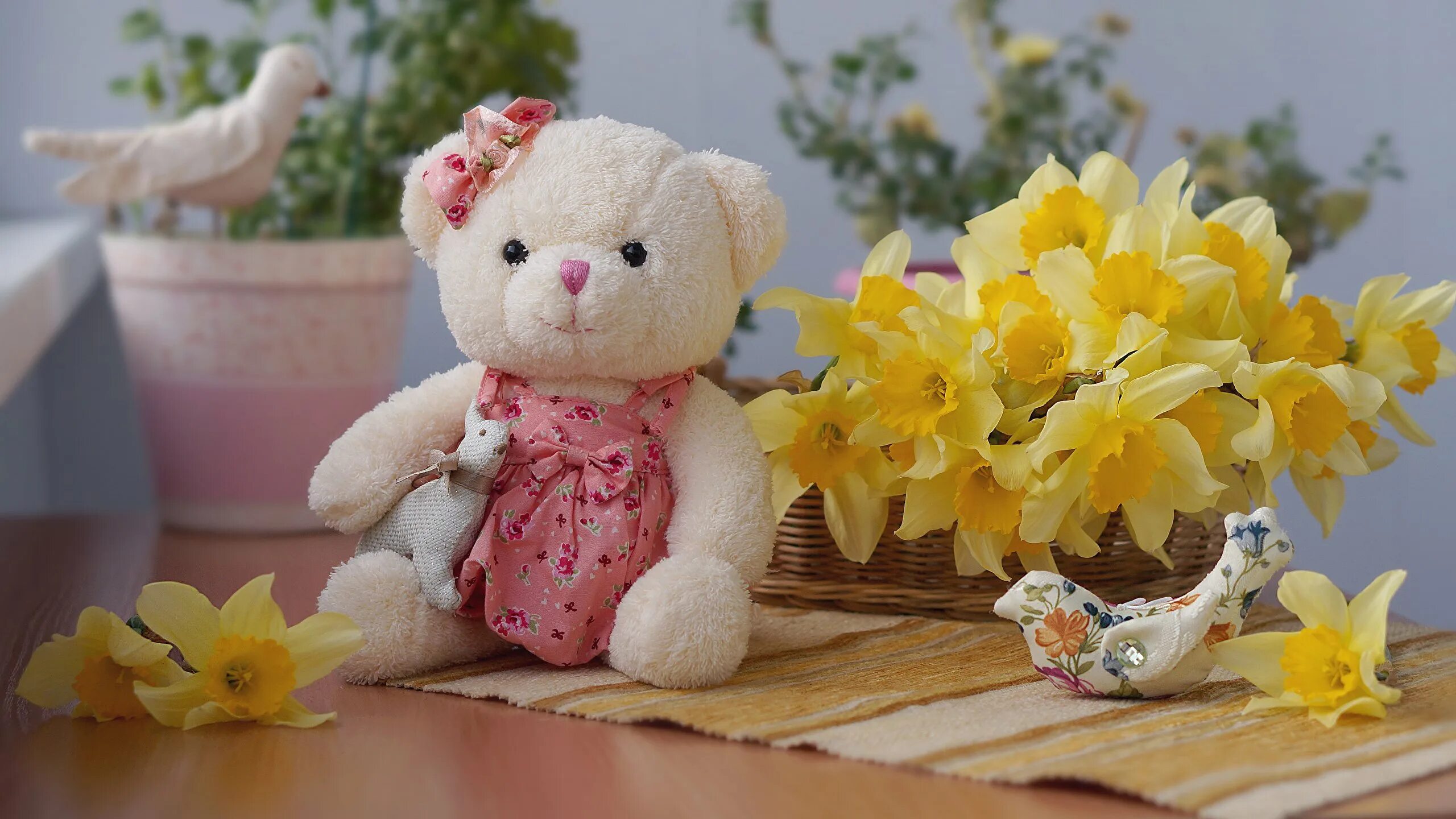 Тедди Беар цветы. Мягкая игрушка цветок. Мишка с цветами. Плюшевый мишка с цветами.