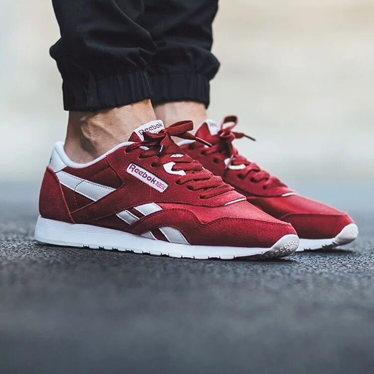 Рибок как отличить. Reebok Classic Red. Reebok Classic man. Reebok Original Classic. Reebok Red White 2022.