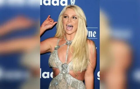 Britney Spears Suffers An On Stage Nip Slip... 