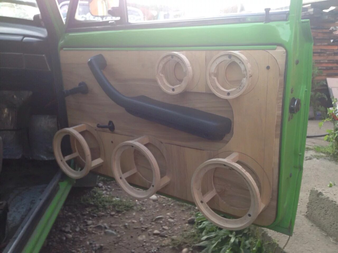 Дверные карты ваз 2110 фронт. Сделать дверные карты. Громкий фронт 2113. Петля двери чертеж ваз 2107. 3 пары 20 динамиков форестер sf5.