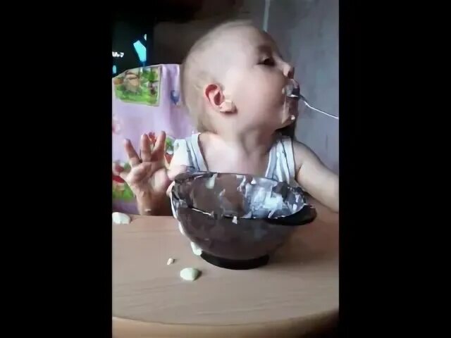 Хороша кашка да мала чашка