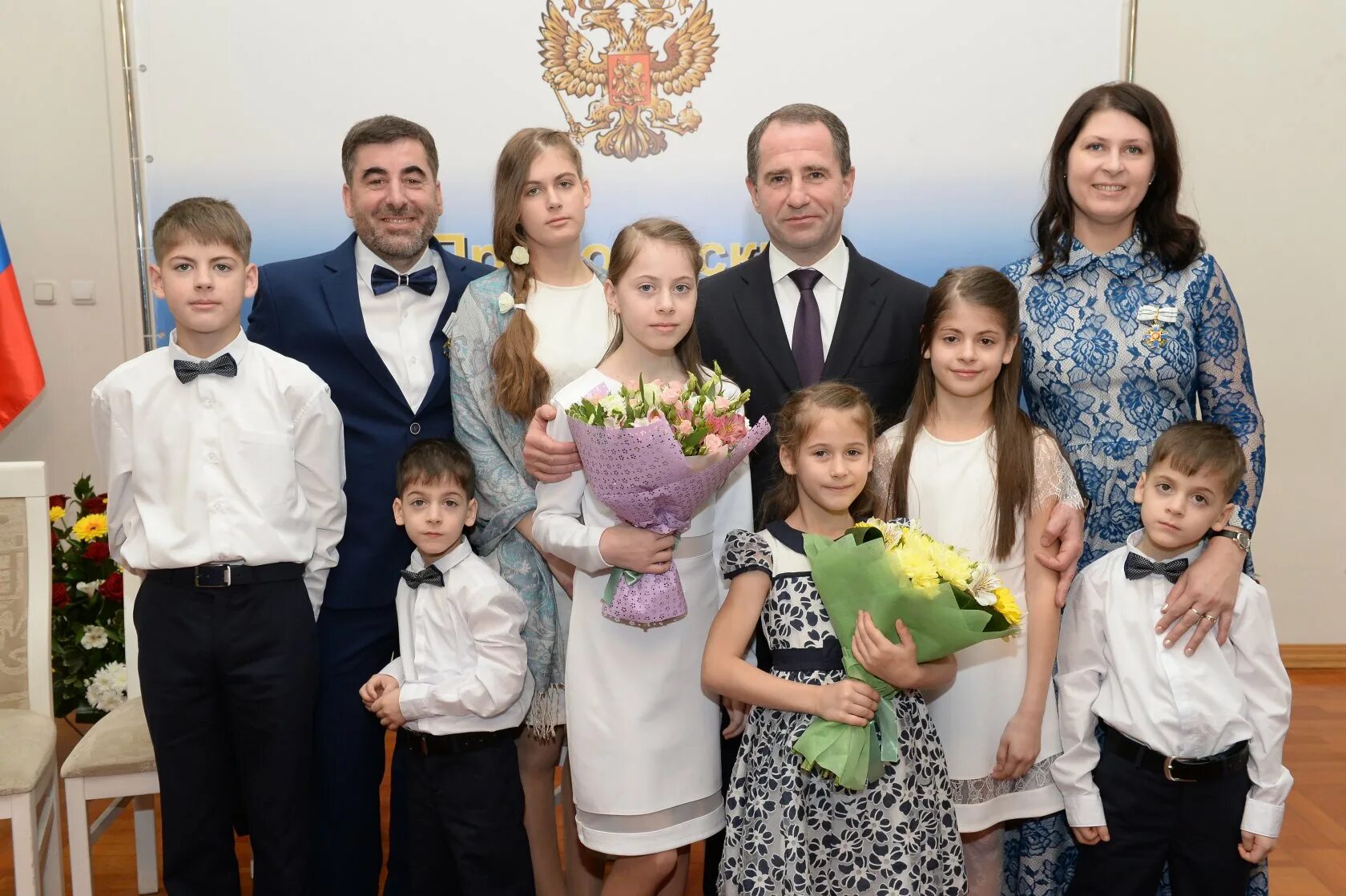 Многодетные чувашии. Пороскун николай юрьевич. николай пороскун чебоксары. пороскун николай юрьевич чебоксары. семья пороскун из чувашии.