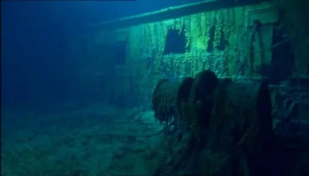 Призраки бездны: Титаник (2003).