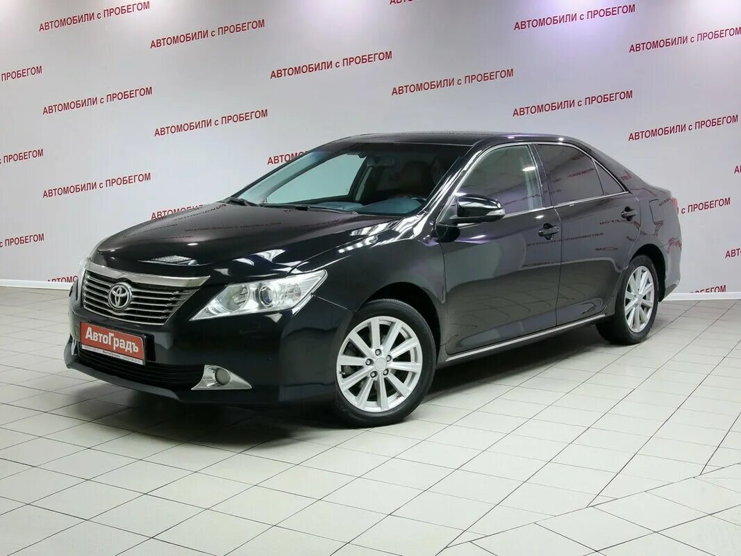 Toyota Camry 181 л.с. Чёрный Toyota Camry VII (xv50) 2.5 at (181 л.с.). Тойота Камри 1000000. Тойота Камри 1,5 млн.