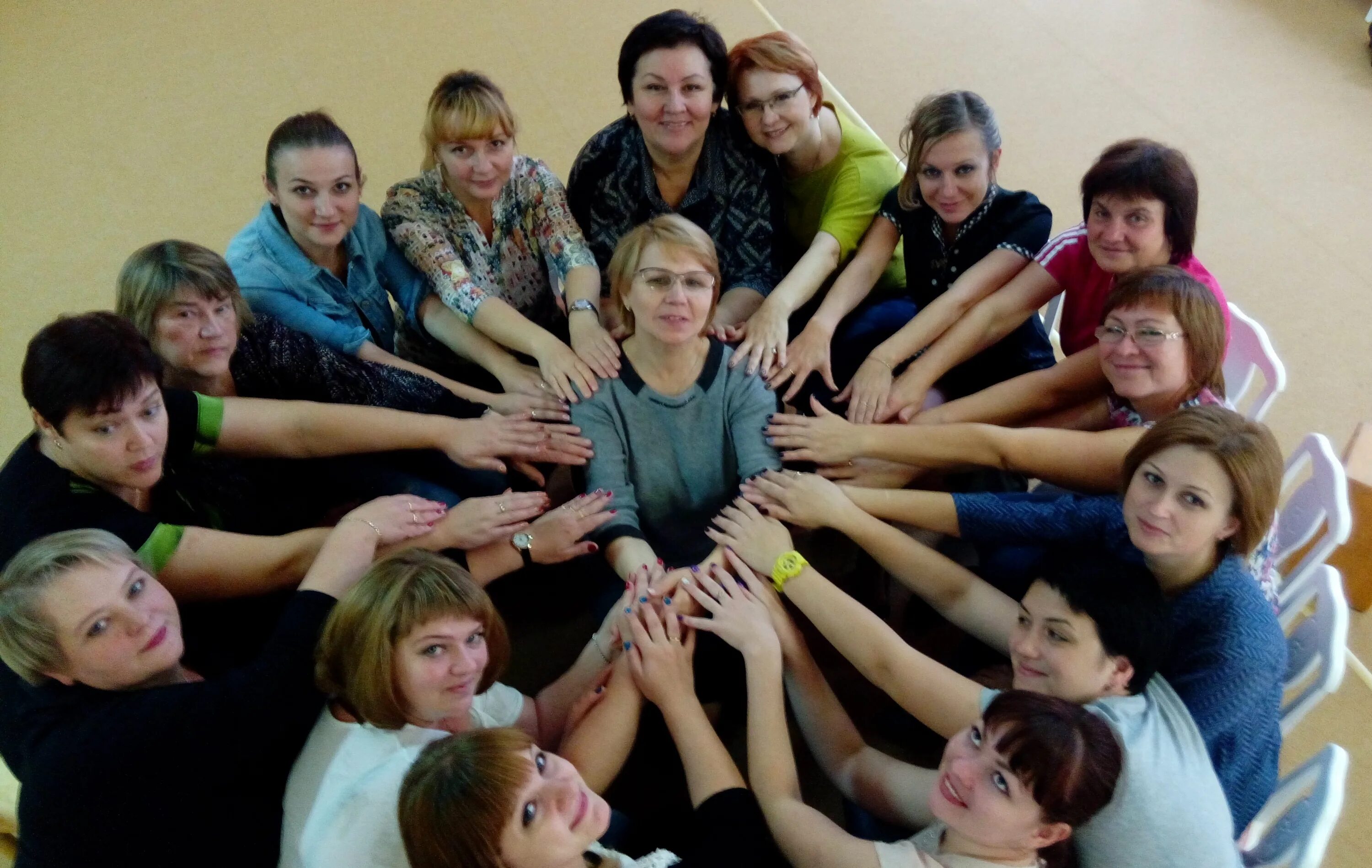 Кубинская сош 1 ткаченко. Кубинская школа 1 имени ткаченко учителя. Школа имени ткаченко кубинка. Школа ткаченко кубинка. Кубинка школа 1.