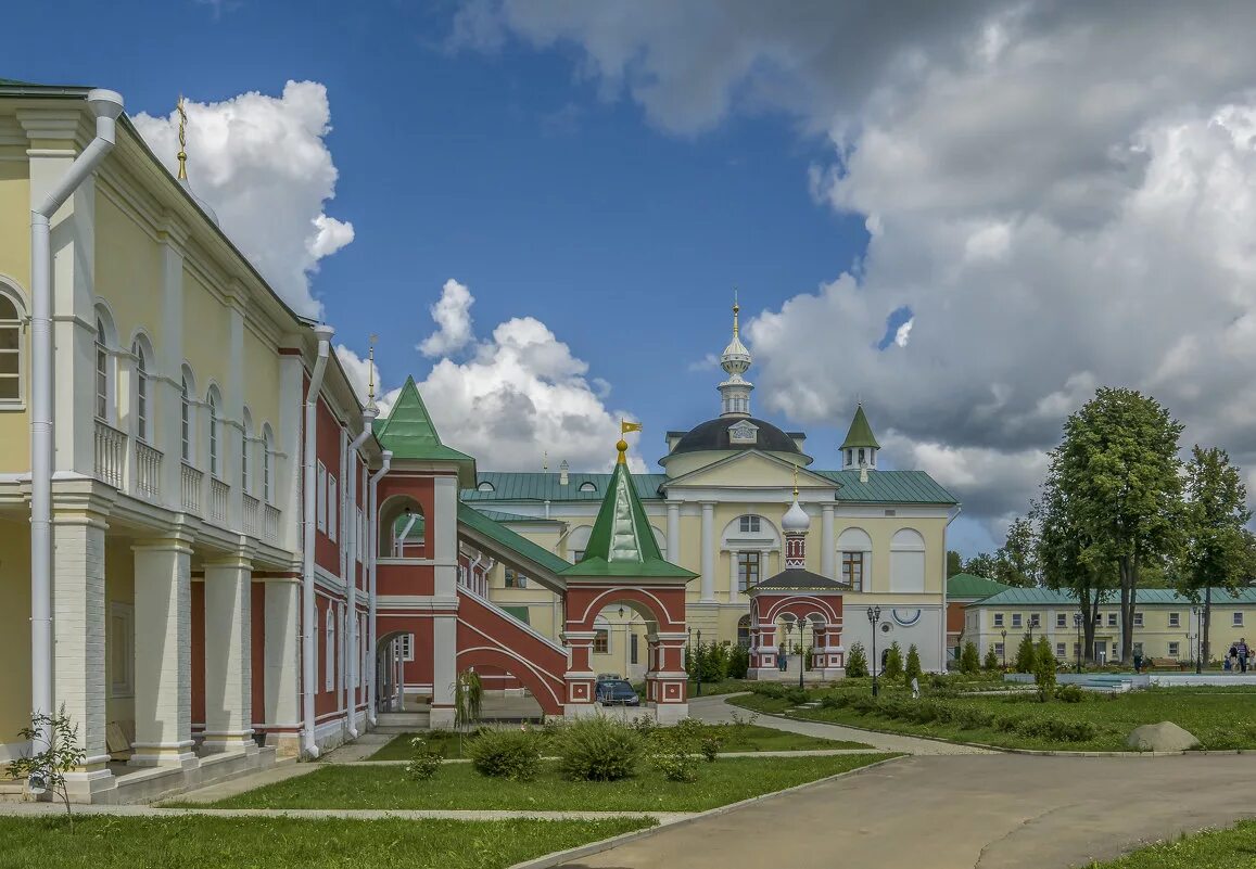 Рогачево монастырь Николо-Пешношский. Луговой. Николо-Пешношский монастырь.. Николо Пешношский монастырь достопримечательности. Г. Дмитров и Николо-Пешношский мужской монастырь. Сайт николо пешношского монастыря