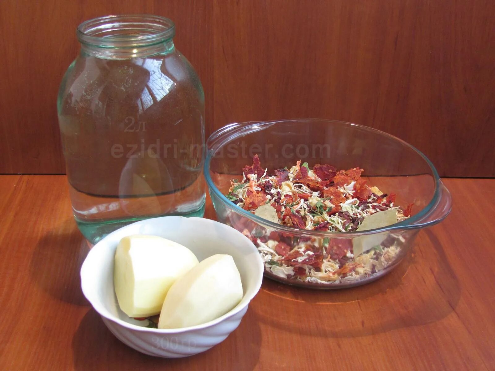 Тклапи фото. Тклапи фото. Посуда из яблочного пюре. Грузинская пастила тклапи. Высушенное пюре.