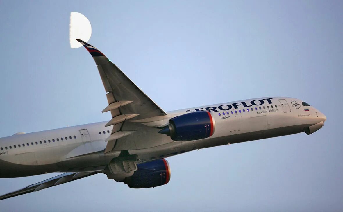 Самолет аэрофлот. Самолет на шри ланку. Аэрофлот рейсы. Аэрофлот airbus и boeing. Рейс аэрофлота 423.