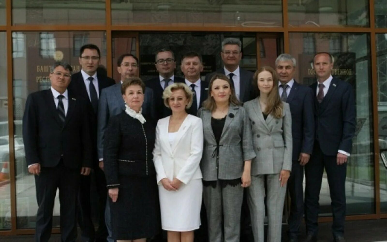 Макаренко илона анатольевна. Председатель цик макаренко. Цик башкортостан председатель. Цик башкортостан председатель. Илона макаренко цик.