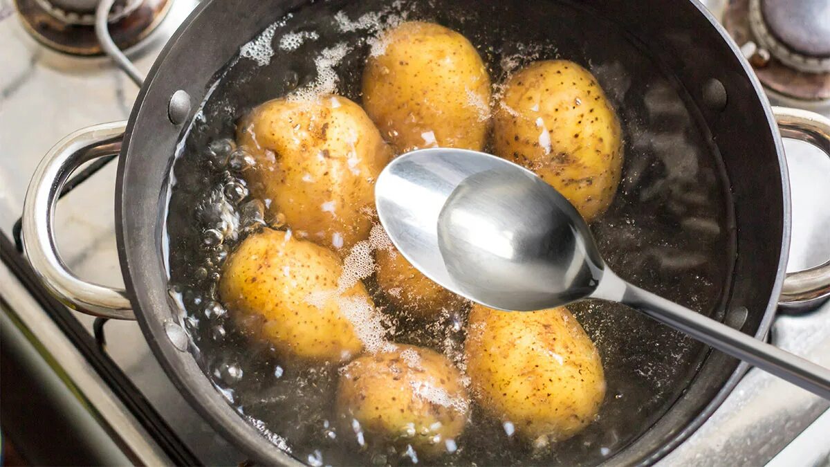 Сколько варить картошку для пюре в кастрюле