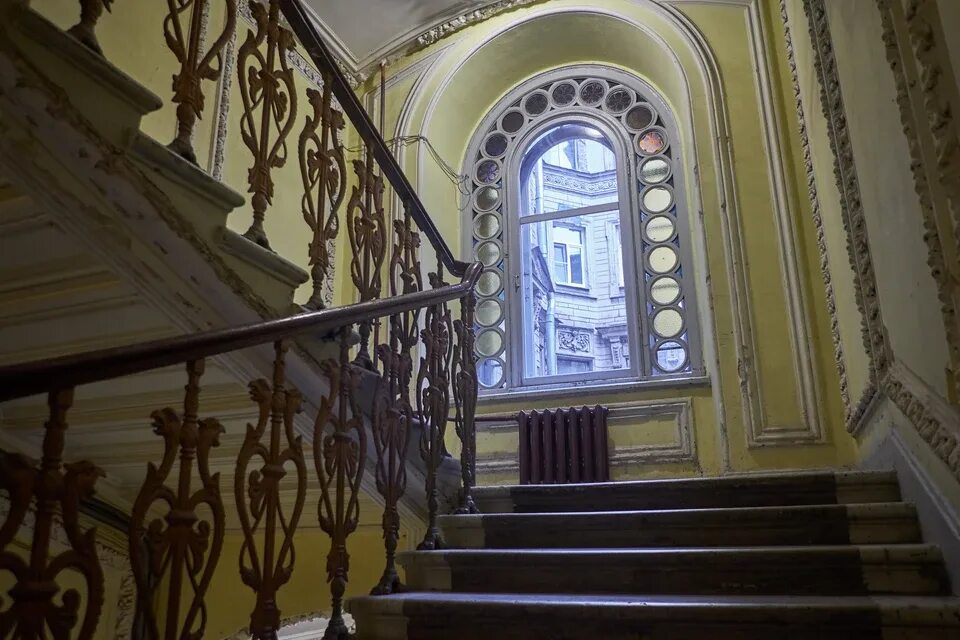 Что такое парадная в доставке. Парадная (санкт-петербург и ленинградская область) — подъезд. подъезды в питере. подъезд доходного дома. окно в парадной.