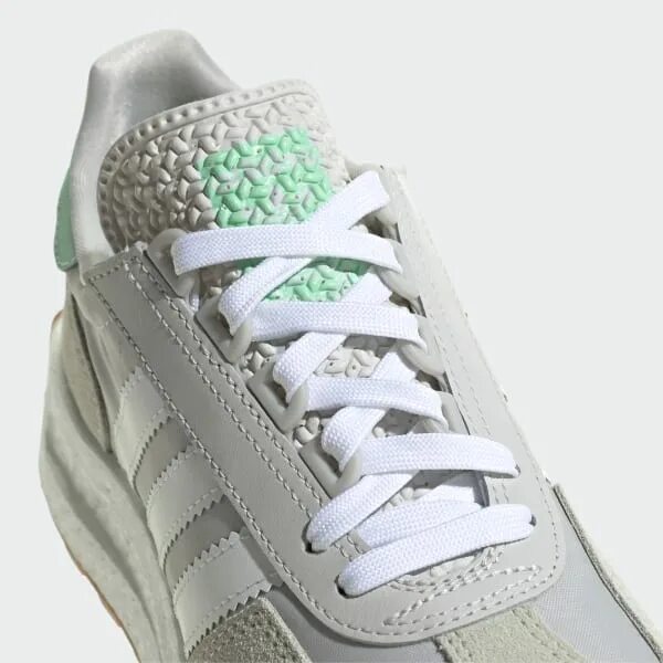 Adidas retropy e5 серые. Кроссовки adidas retropy. Adidas кроссовки retropy e5. Adidas adidas retropy e5.