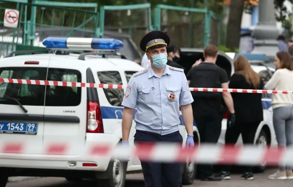 Стрельба в полиции. Полицейский автомобиль. полиция стрельба.