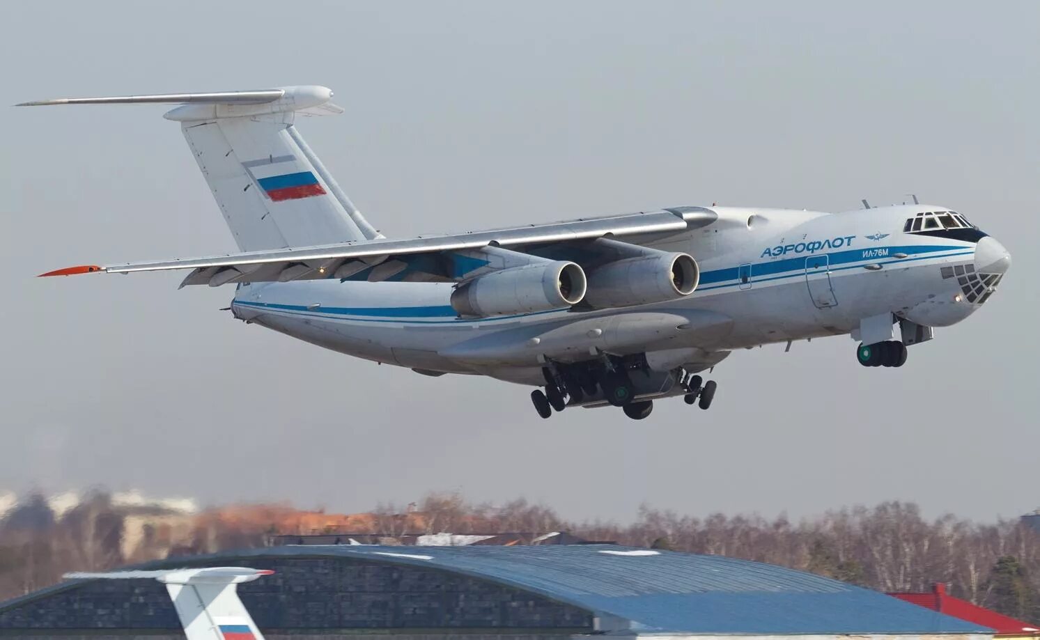 ил 76 военный. военный грузовой самолет ил 76. военно-транспортный самолёт ил-76мд. ил 76 аэрофлот. пассажирский ил 76.