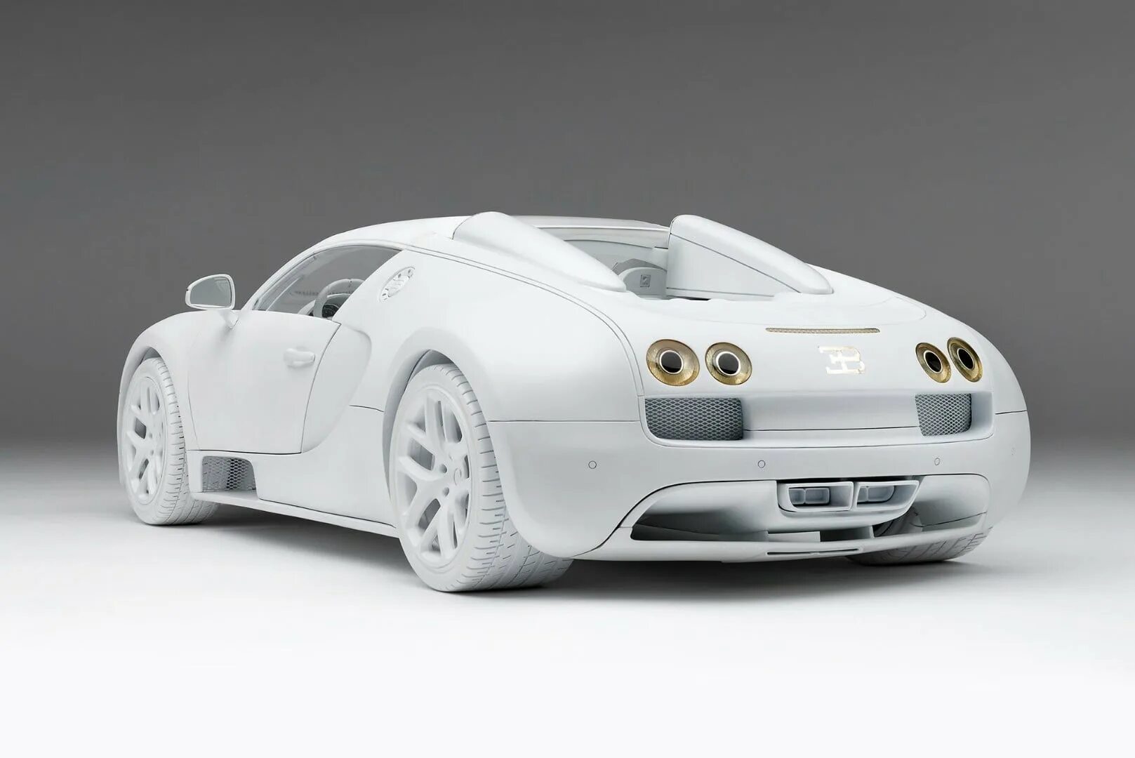Bugatti models. Бугатти 1-8. bugatti 1.8 белая. бугатти модели. моделька бугатти вейрон.