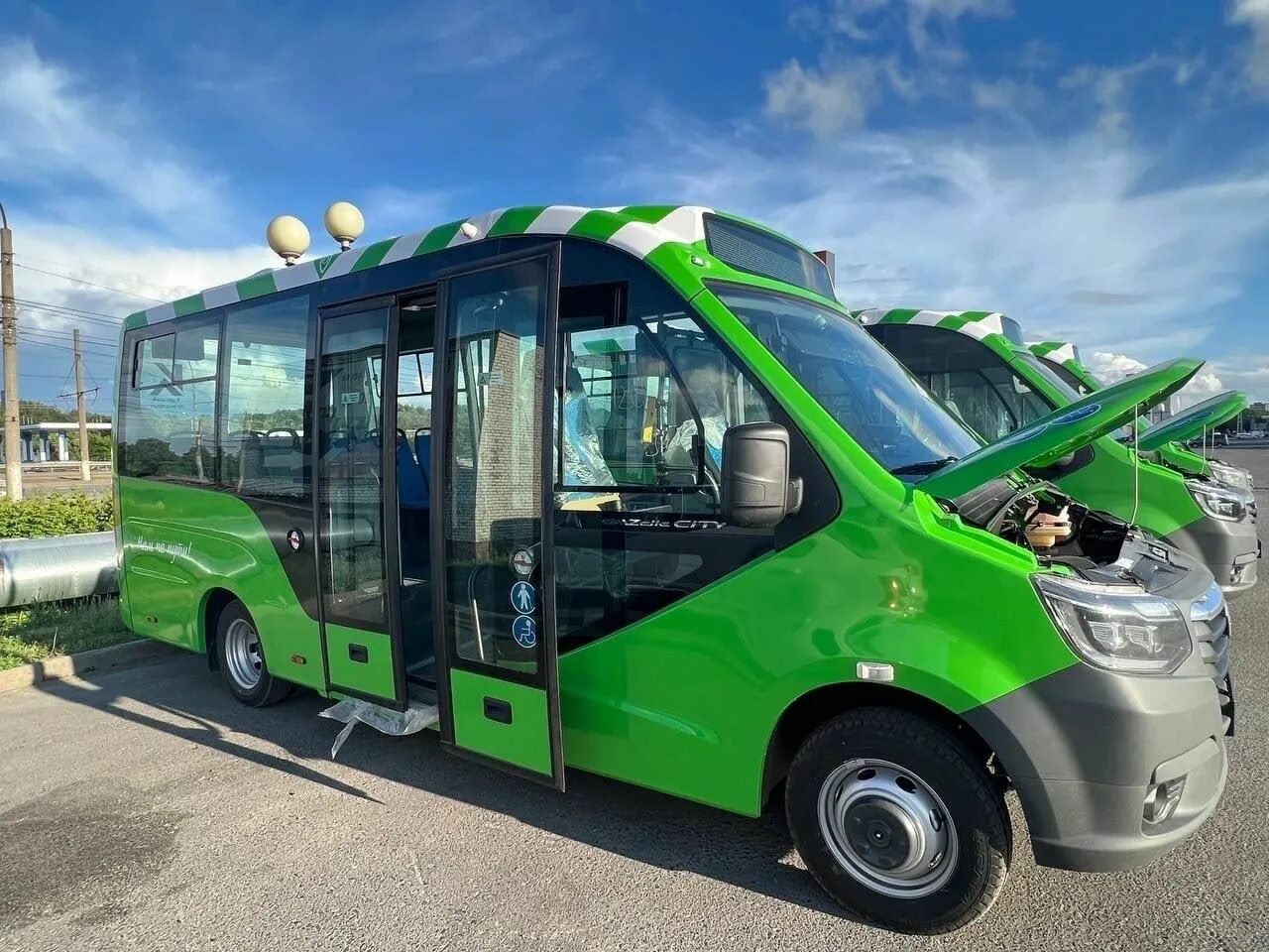 Паз курск на маршруте 71. Курск пазик 40. Автобус хендай в курске. До скольки автобусы в курске. До скольки автобусы в курске.