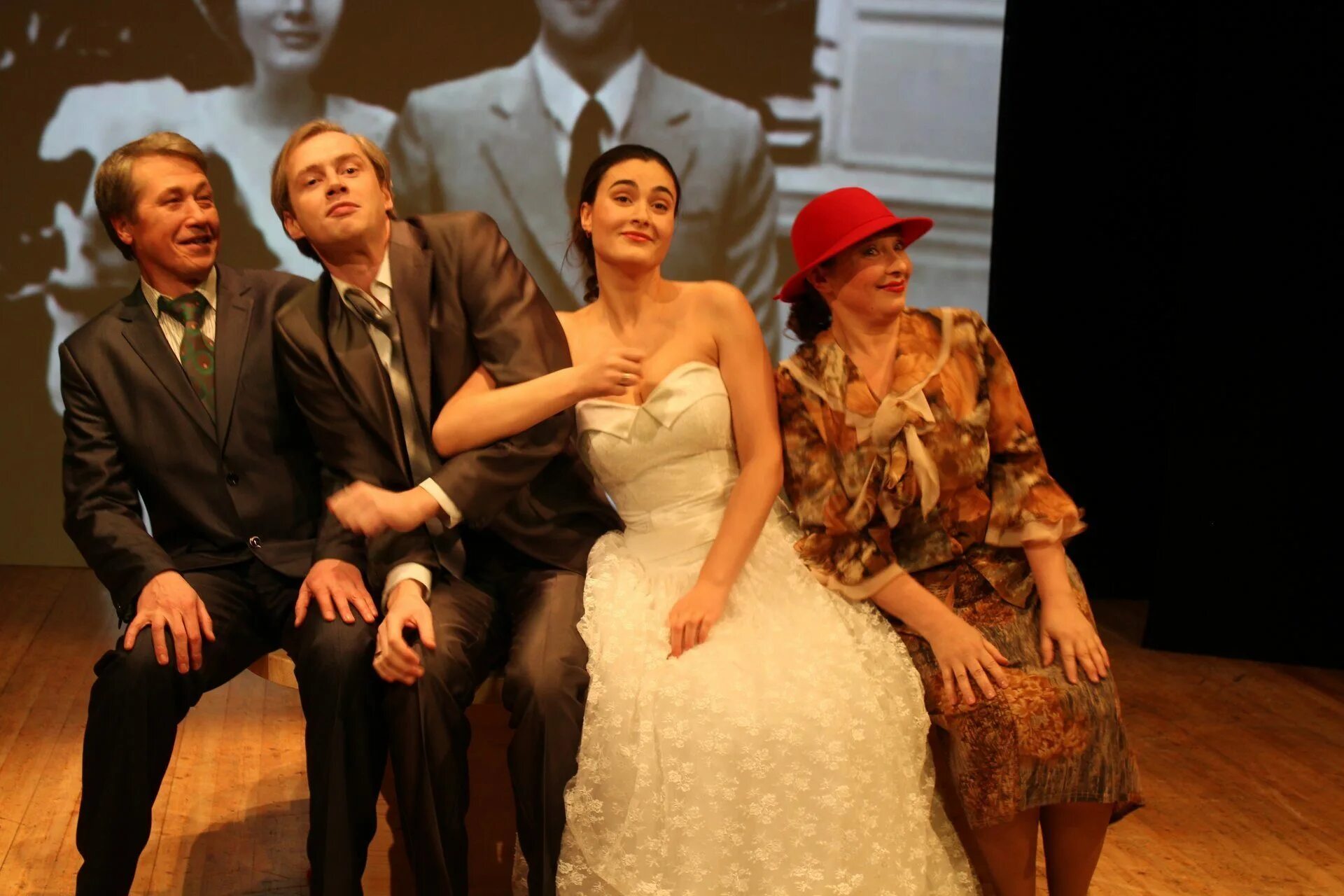 Царь борис малый театр. Александр петров гамлет. Царь борис малый театр актеры. Спектакли разных лет. Спектакль дубровский.