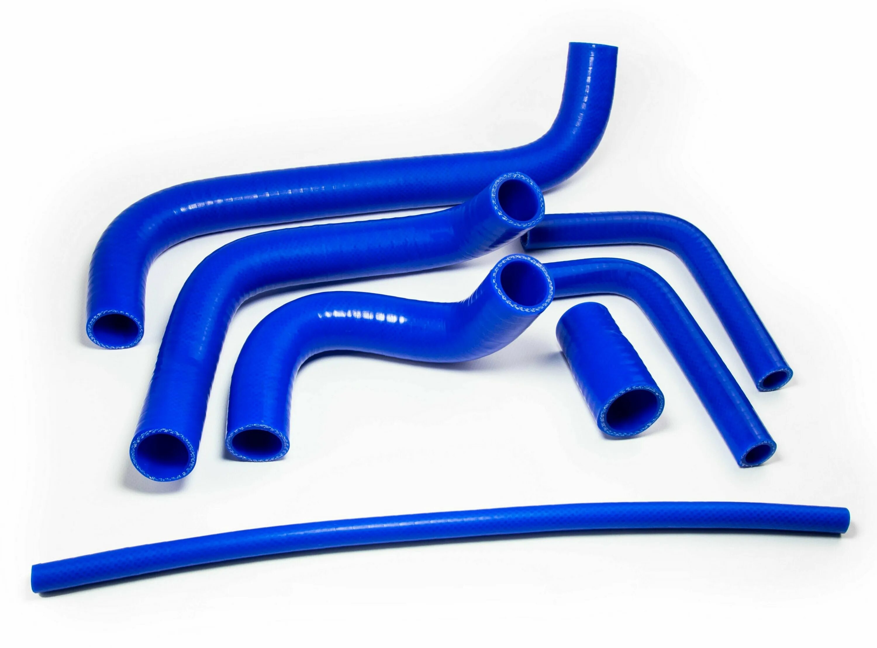 силиконовые патрубки на шевроле нива 2123. комплект патрубков ваз 2123. 3205-1303010 к-т. верхний патрубок радиатора нива шевроле. патрубки радиатора охлаждения 2123.