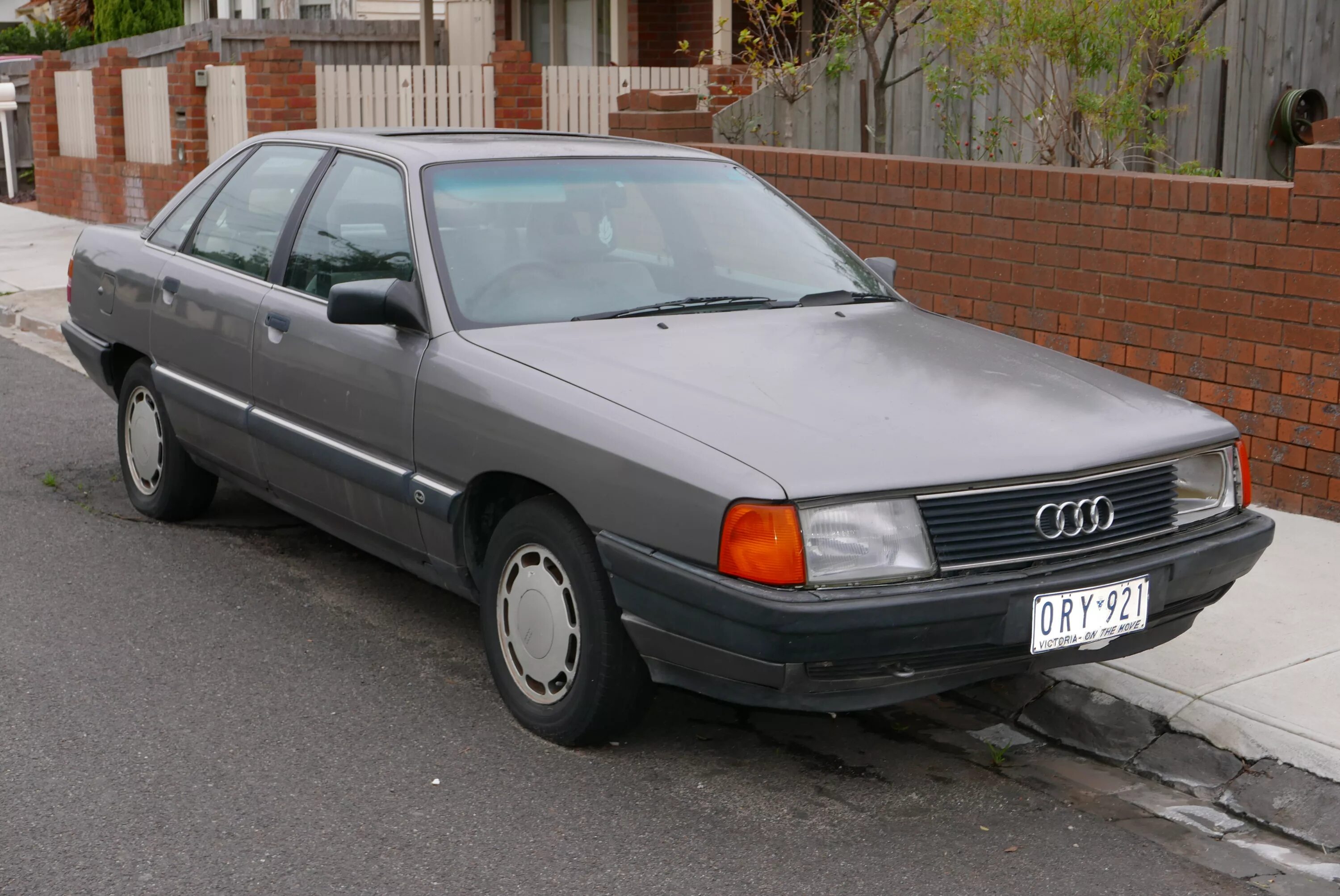 Ауди 100 c3 quattro. Ауди 100 44 кузов. Audi 100 c3 1988. Ауди 100 44 кузов. 3.