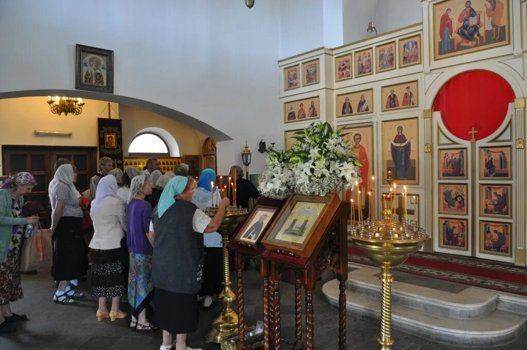 храм святой елисаветы в опалихе. красногорск опалиха церковь. красногорск елисаветинский храм. церковь елисаветы феодоровны преподобномученицы в опалихе. достромичательности красногорск.