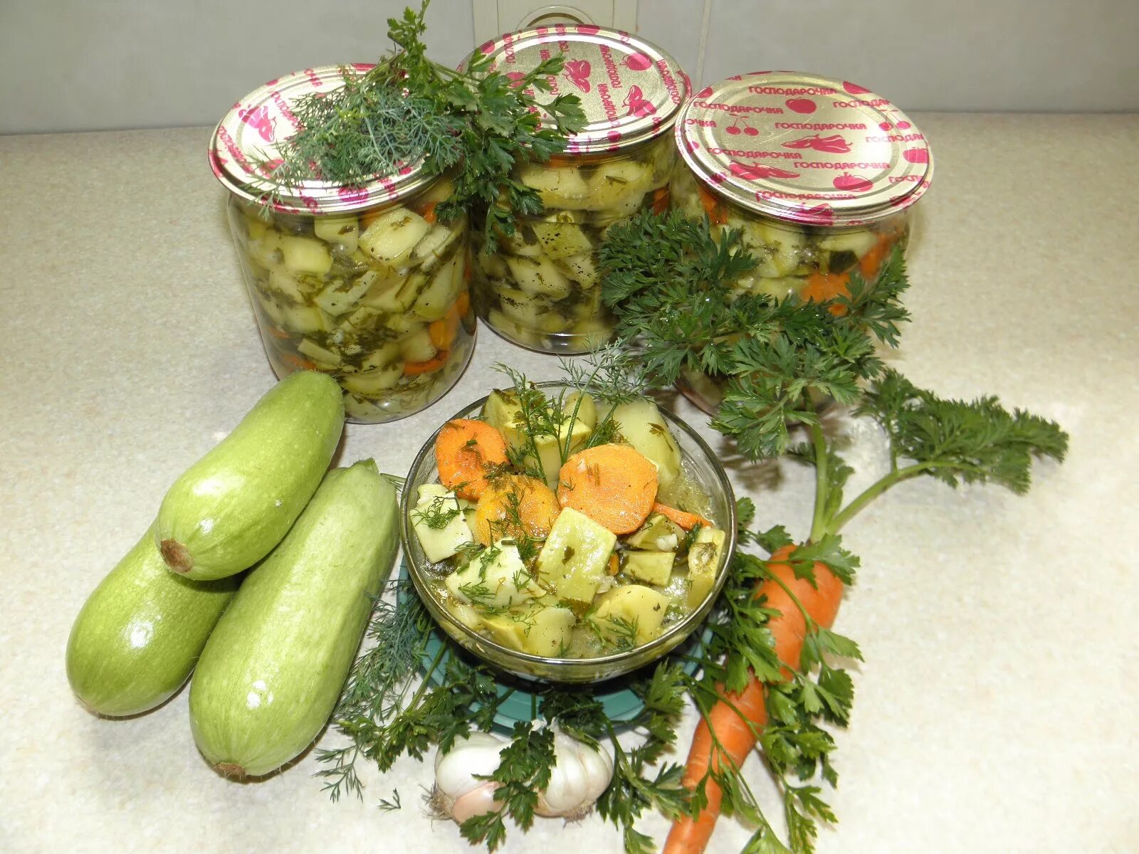 Кабачки морковь грибы