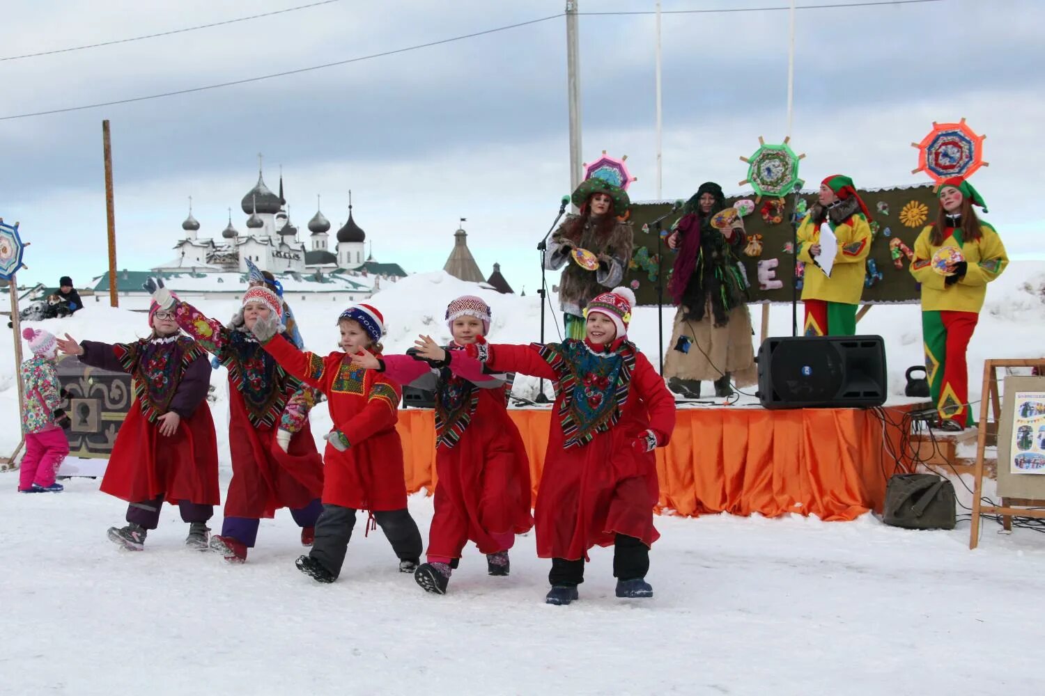 Приглашаем на масленицу. Народные забавы на масленицу. Народные масленичные гуляния. Музей народных праздников. Музей народных праздников.